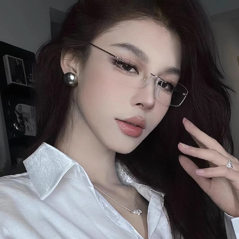 Yujie Ultra-light Rimless Glasses Women's Trendy High-end Sense Ins Plain-made Artifact Myopia Eye Matching Power Frame Men's Style Yujie Ultra-light Rimless Glasses Women's Trendy High-end Sense Ins Plain-made Artifact Myopia Eye Matching Power Frame Men's Style