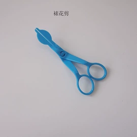手动打蛋器;烘焙刮板;奶酪刀