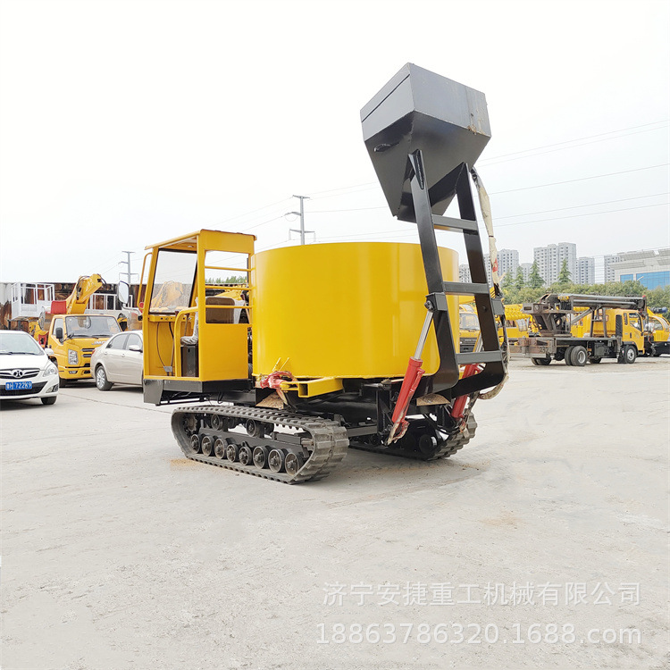 自上料平口搅拌车 2方液压旋转搅拌车 全地形履带混凝土搅拌车