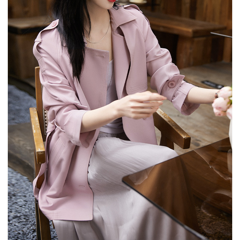 Gentle Filter Style Windbreaker for Women, High-End Pink/Off-White Short Coat, New Women's Fashion for Spring and Autumn 2026