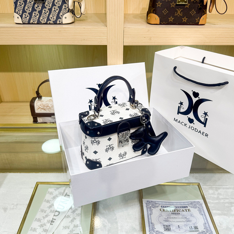 Dropshipping Niche High-End Printed Box-Shaped Small Square Bag for Women 2026 New Model Handbag Crossbody Bag Cross-Border Wholesale