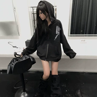 生C 轻亚风贴布印花连帽卫衣女春秋小众朋克铆钉帽檐宽松拉链外套