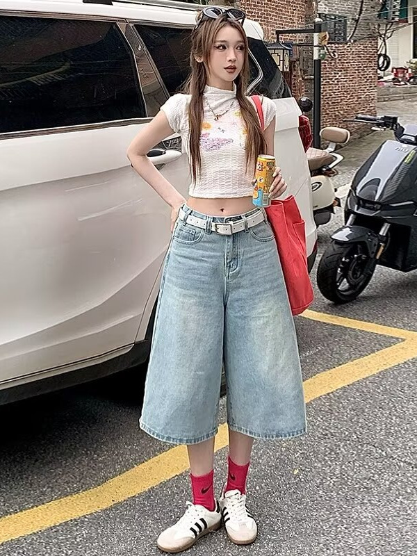 Light-Colored Cropped Straight-Leg Jeans for Women, Summer 2025 New High-Waisted Loose Slimming Casual Versatile Wide-Leg Shorts