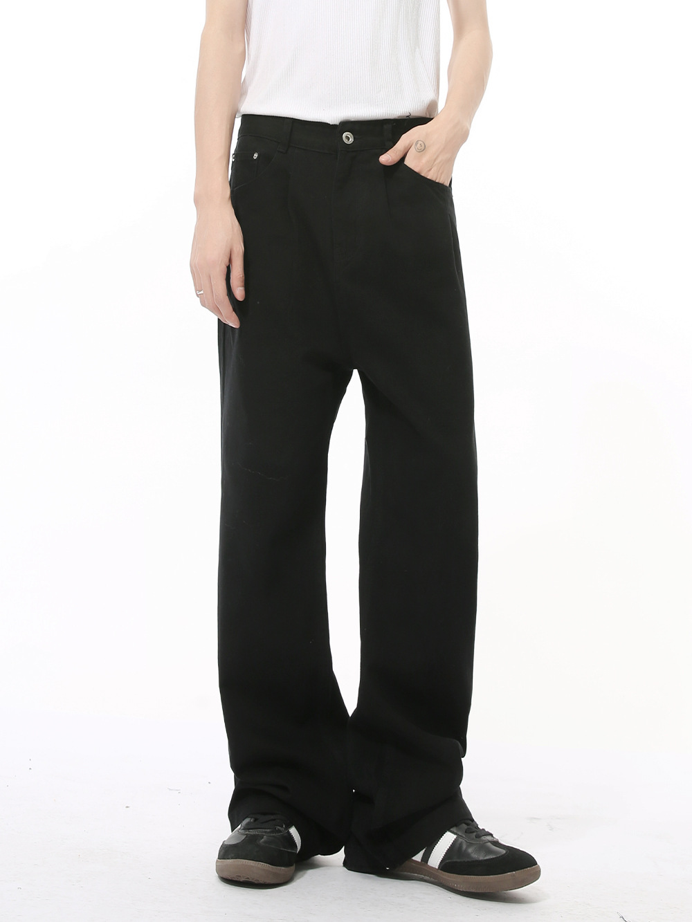 MTLCLOTHES Hombres| Nuevos productos de otoño coreanos minimalistas diseño de pliegue de cintura media sensación de vaqueros de moda