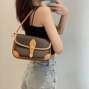 ȫ�W���뱬�����ظ߰汾ͨ������б��Ů���ݳ�Ʒ������ը�؂����