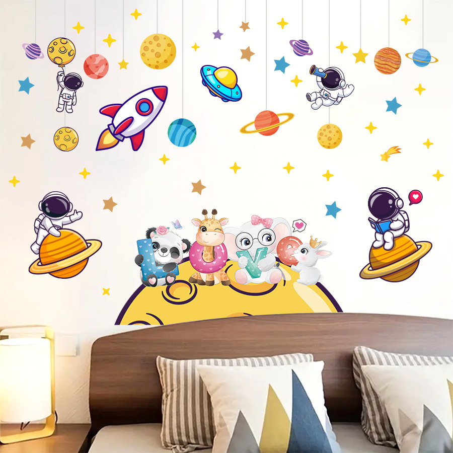 Cartoon space cute spaceship