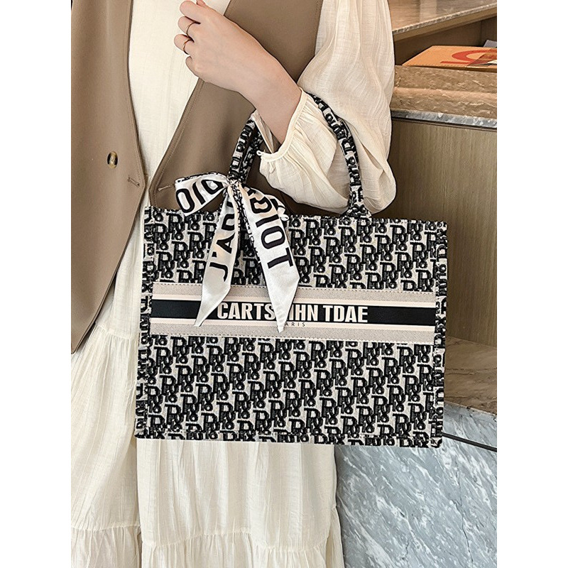 Cross-Border Women's Bags, Women's 2025 New Popular Shaped Canvas Tote Bag, Large Capacity Shopping Bag, Western Style Women's Bag