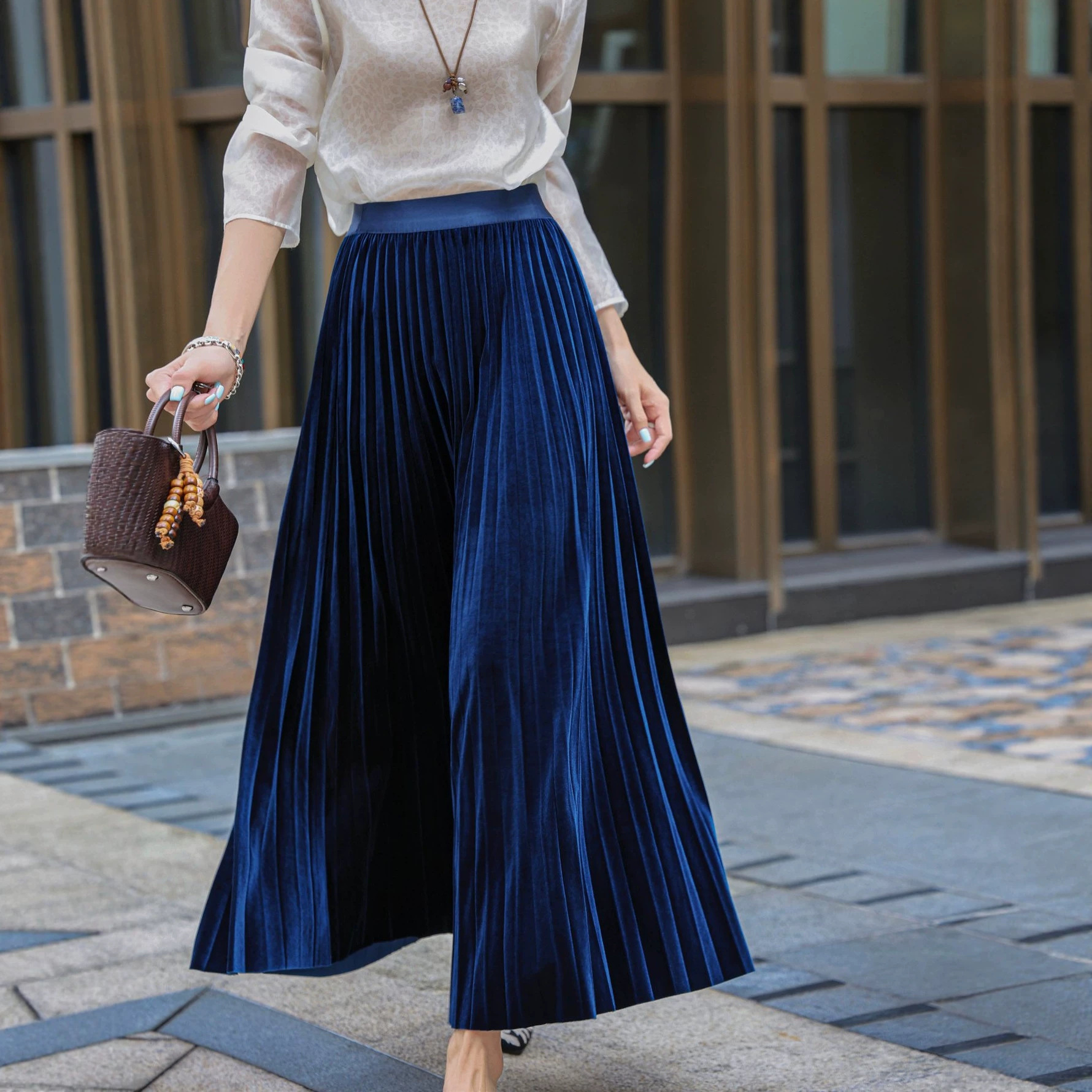 Nanyou Autumn-Winter Velvet Pleated Skirt with Elastic Waist, Draped Fine Pleats, Long A-line, Slimming and Elegant Half Skirt