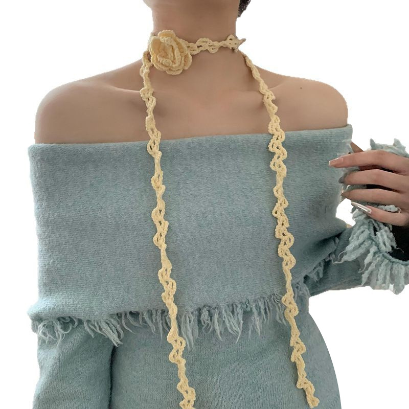 Pañuelo de seda, tira larga, sentido de alta calidad, nuevo estilo, flor de ganchillo tejida a mano, bufanda estrecha, serpentina, collar de cadena de clavícula