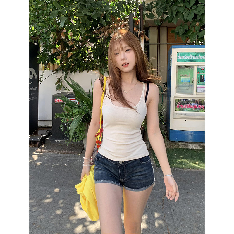 女性の夏のアウターウェア用の胸パッド付きバックレスサスペンダーベスト、黒の美しいバックインナーノースリーブトップ、2025年の新しいデザイン|undefined