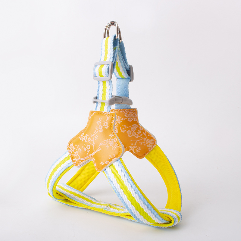 노란색 단일 가슴과 등