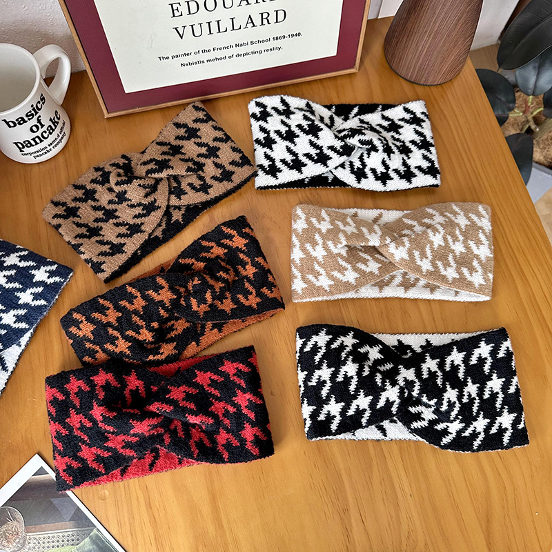 Diadema de punto para mujer 2024 otoño e invierno nuevo estilo retro pata de gallo lana de borde ancho todo fósforo moda cara diadema tocado