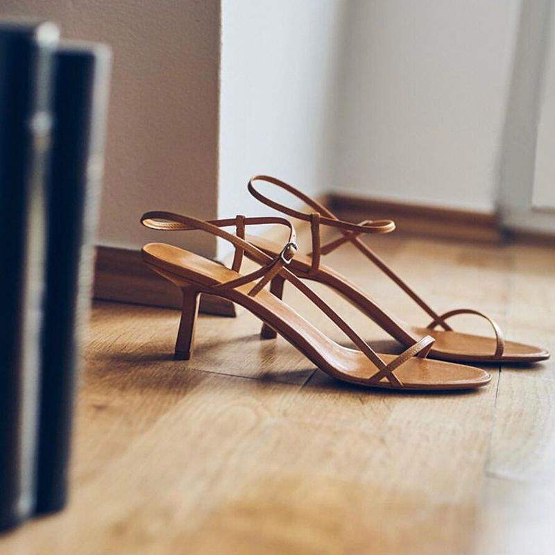 2025 Cat-Heel High-Heeled Women's Shoes with Metal Decoration and Back Zipper, Korean Style Summer High-Heeled Shoes for Women, Thin-Heeled Sandals 2025 Cat-Heel High-Heeled Women's Shoes with Metal Decoration and Back Zipper, Korean Style Summer High-Heeled Shoes for Women, Thin-Heeled Sandals