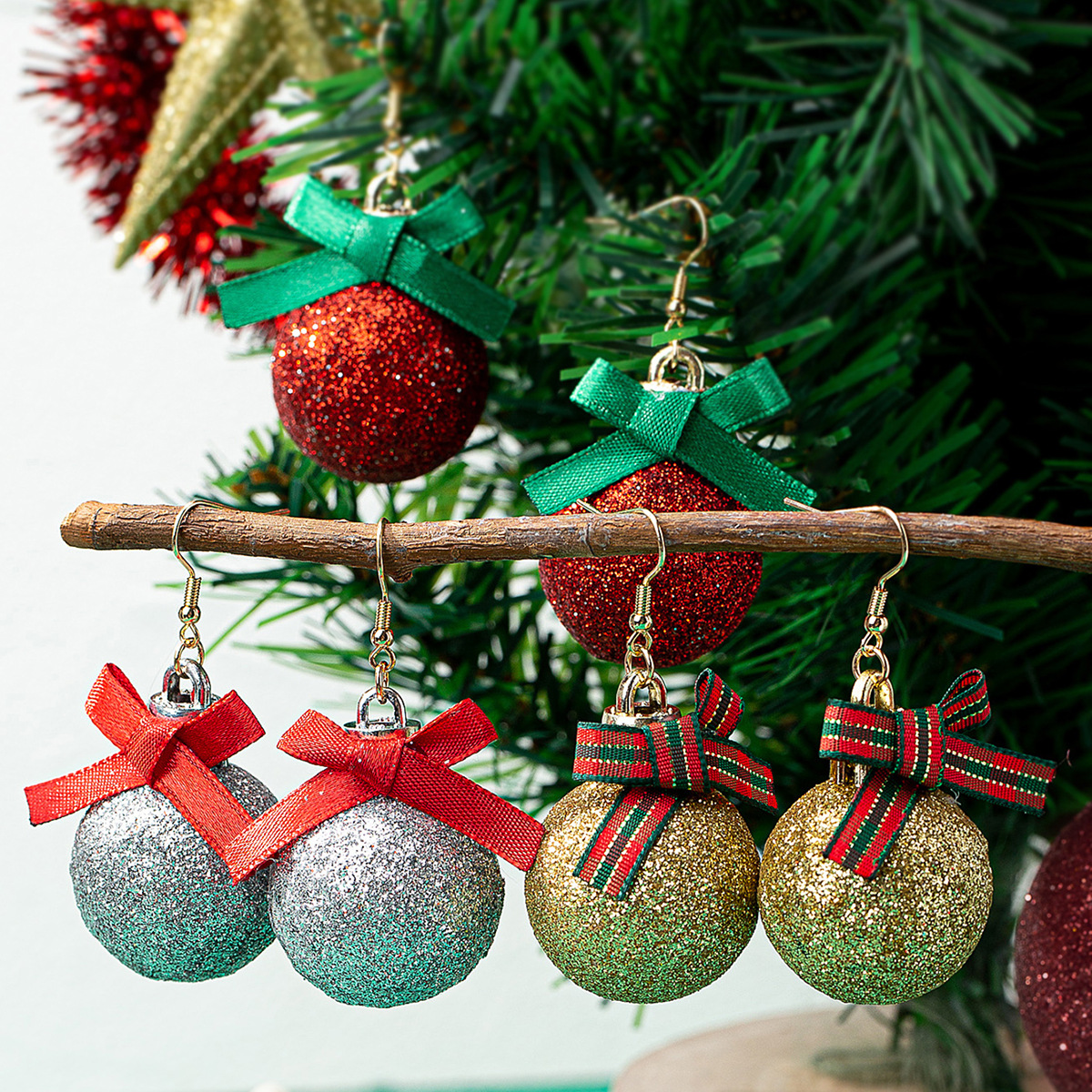 10g Weight Alloy Ear Needle Material 1 Pair Christmas Simple Style Classic Style Geometric Alloy Drop Earrings