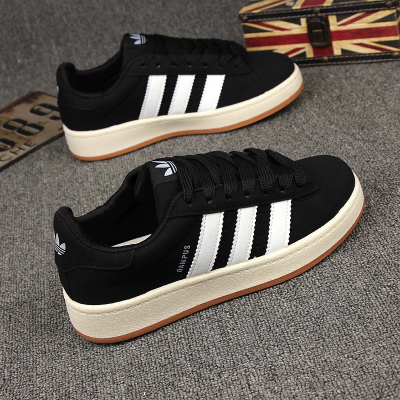 Autumn Men's Shoes 2025 New Trendy Versatile Couple Sneakers Men's Casual Leather Shoes Breathable Sports Men's and Women's Trendy Shoes