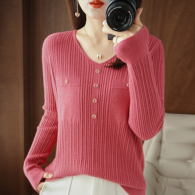 High-end European goods Long sleeve Primer Sweater 22 Autumn Western style V-neck Internal lap Hang Article sweater On behalf of wholesale