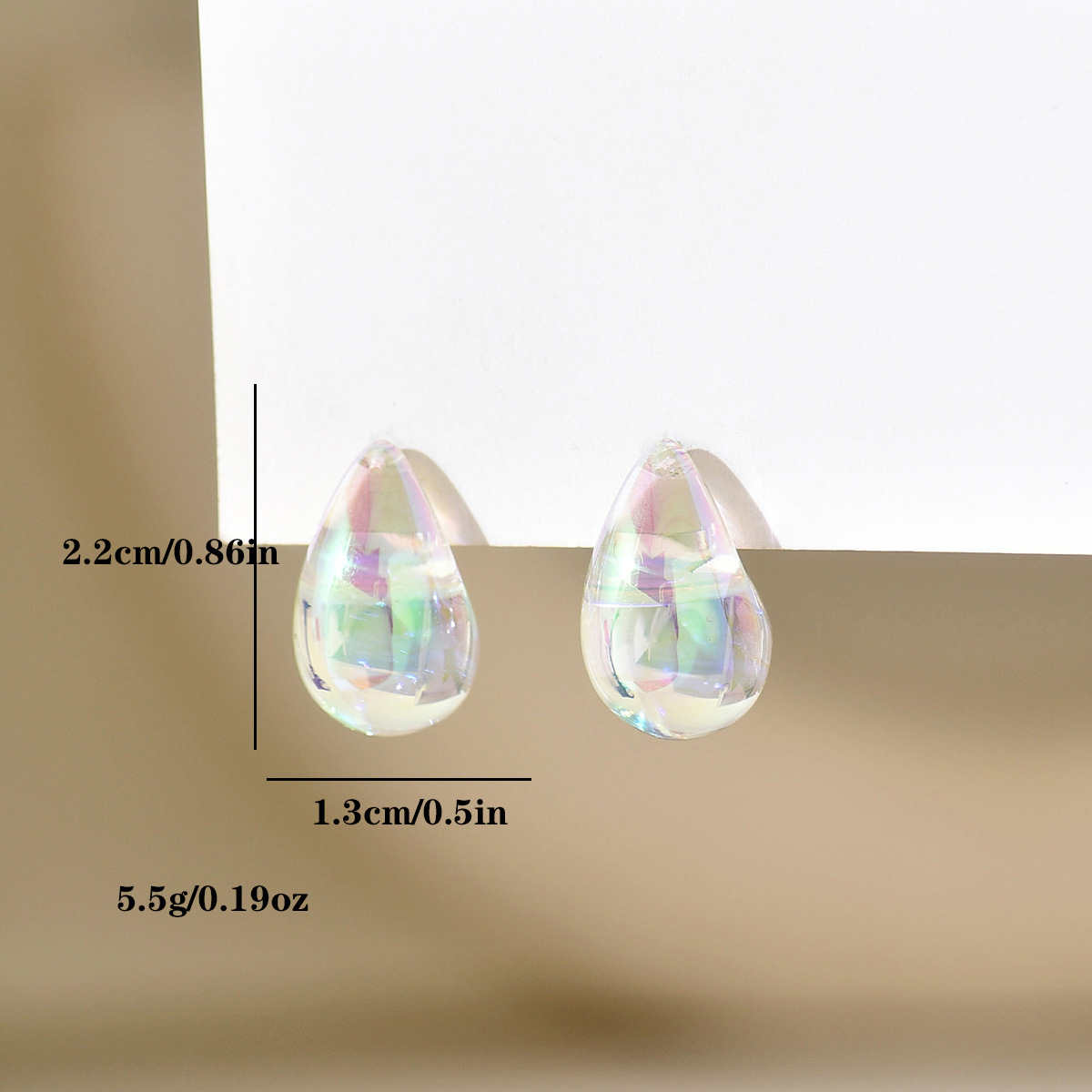Oversized Sculptural Clear Acrylic Clip-on Earrings Modern Design_voghion.com