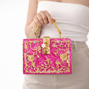 �W��������������U�ս��ٵ���������μ�б��Ůʿ�����Q