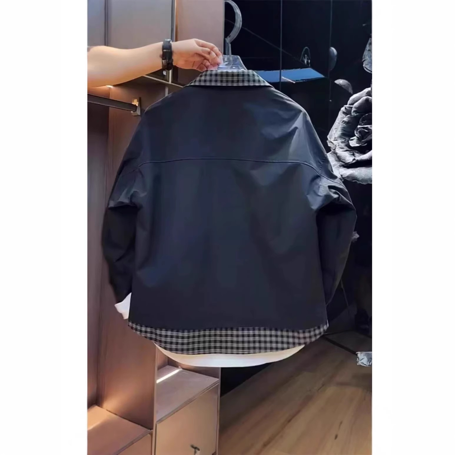 Arbeitsjacke mit kariertem Kragen und Reverskragen – Trendiges Oberteil für junge Leute – Schicke Freizeitjacke_voghion.com