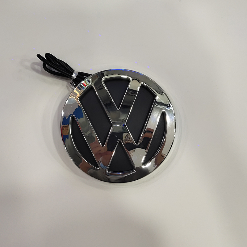 Aplicable a Volkswagen CC Golf 6 magotan Tiguan Shanku Bora luz fría luminosa coche logo luz trasera luminosa