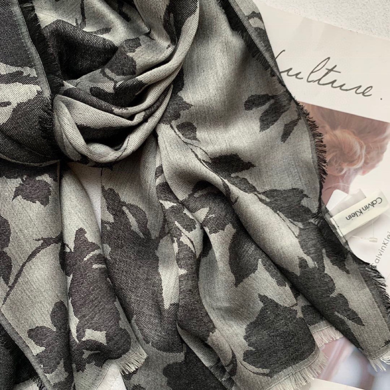 유럽과 미국에 수출 공장 꼬리 제품 기질 꽃 원사 염색 자카드 스카프 목도리