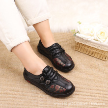 老太太鞋秋东新款防水布鞋老北京布鞋女款中老年妈妈鞋女休闲皮鞋