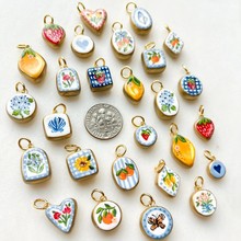 欧美跨境新款卡通系列小水果吊坠DIY滴油彩绘彩色系列18K金保色女