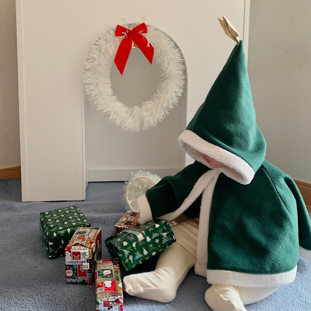 ins Korean version baby thickened Christmas cloak 24 autumn and winter new style infant and toddler warm going out cloak plus velvet