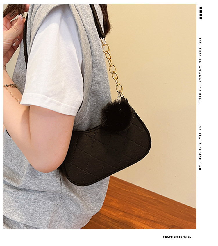 Leisure Women's Summer Fresh Trendy Underarm Temperament and Texture One Shoulder Fashionable Small Square Bag_voghion.com