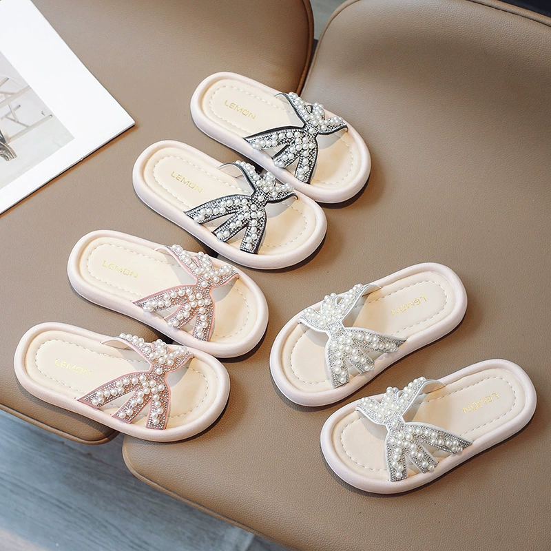 Детские тапочки 2024 Летняя корейская версия девушки жемчужная принцесса слово штанга модная детская пляжная обувь прилив