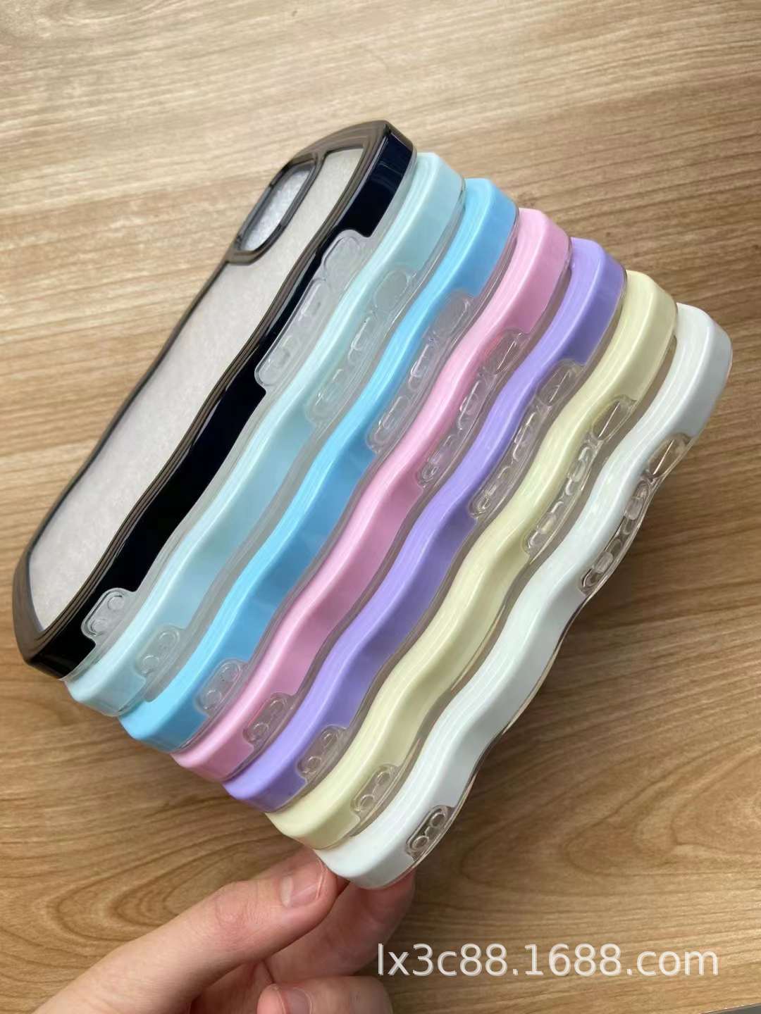 大波浪二合一 tpu底壳+pc边框2.jpg