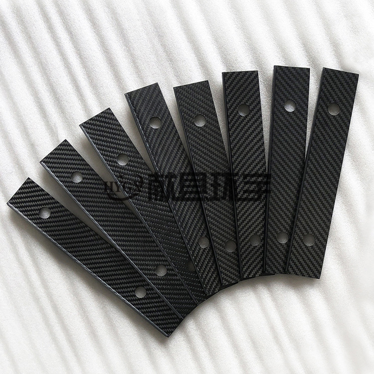 全碳纤维板  厂家提供新型高强碳纤维板 碳纤维型材