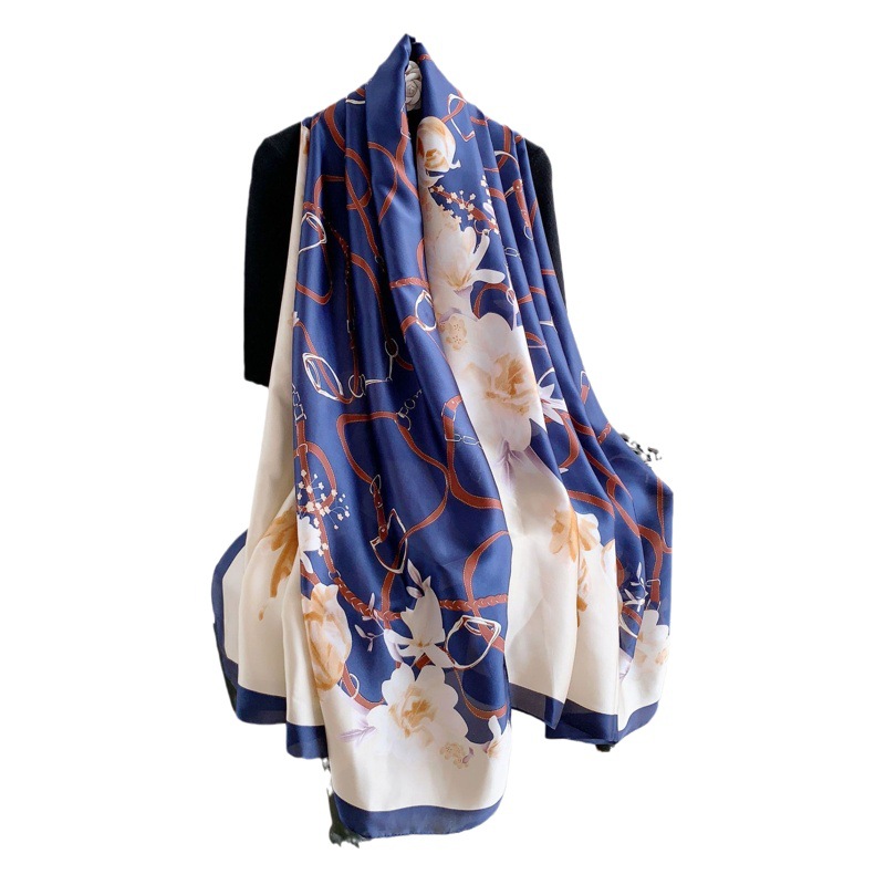 Nueva seda artificial impresa bufanda de las mujeres de la moda todo-fósforo cadena bufanda protector solar decorativo de gran tamaño Toalla de playa en stock