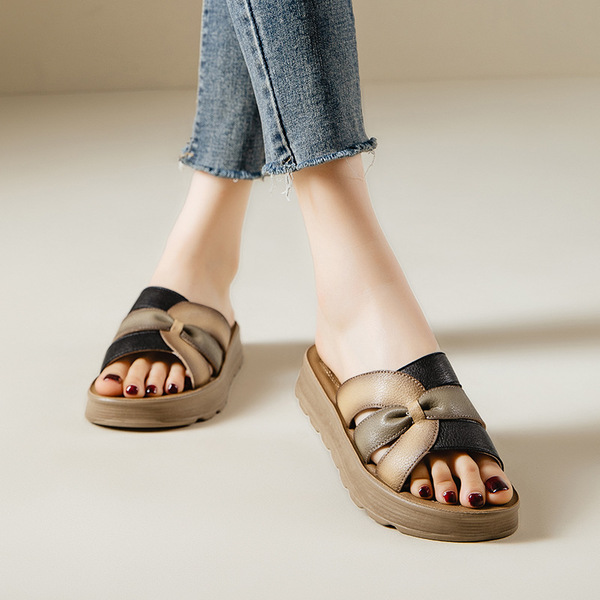 Genuine Leather Super Soft Slippers Women's Outer Wear 2025 Summer New Fashionable Western Style Lightweight Non-Slip Slides Women's Slides