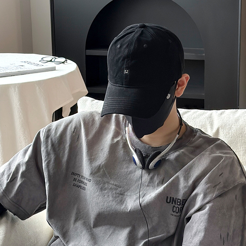 Jodhat Korean Version Smiley Face Baseball Cap for Men, Simple and Fashionable, Large Head Circumference, Face-Slimming Hat, Versatile Baseball Cap for Women Jodhat Korean Version Smiley Face Baseball Cap for Men, Simple and Fashionable, Large Head Circumference, Face-Slimming Hat, Versatile Baseball Cap for Women