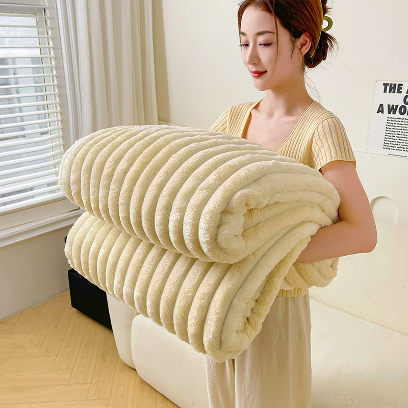 Keep warm coral flannel duvet, increased thickness