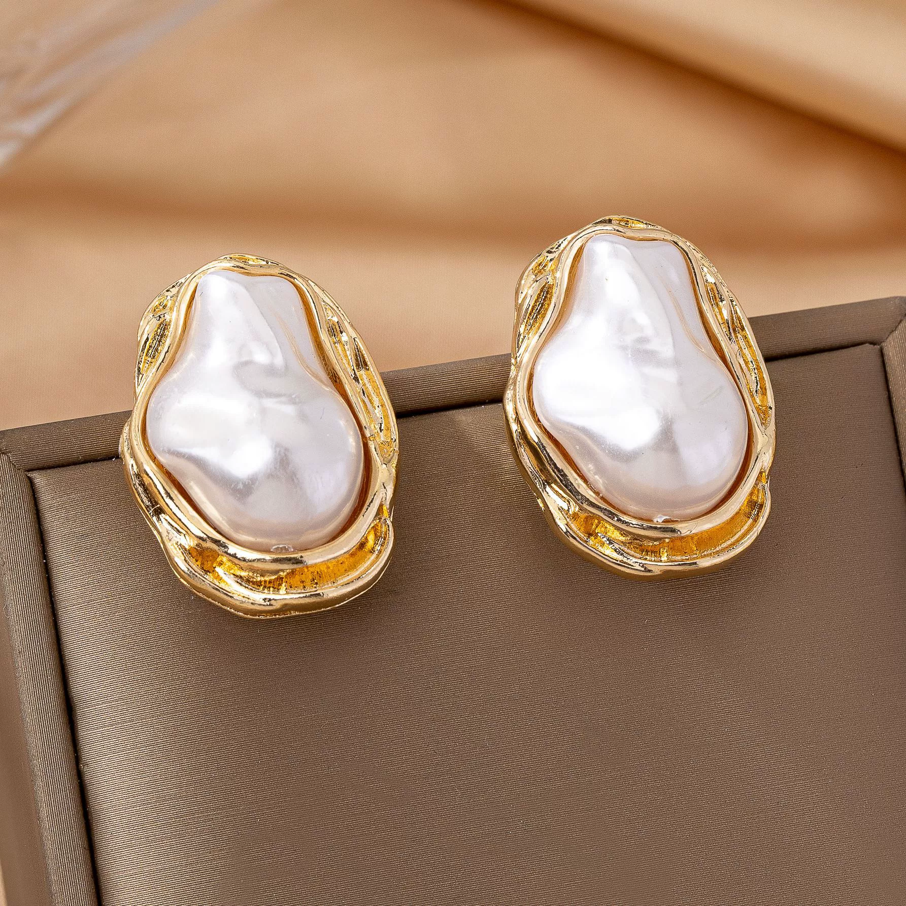 Fashionable trend retro elegant stone inlay, bracelet, ring, choker, earrings