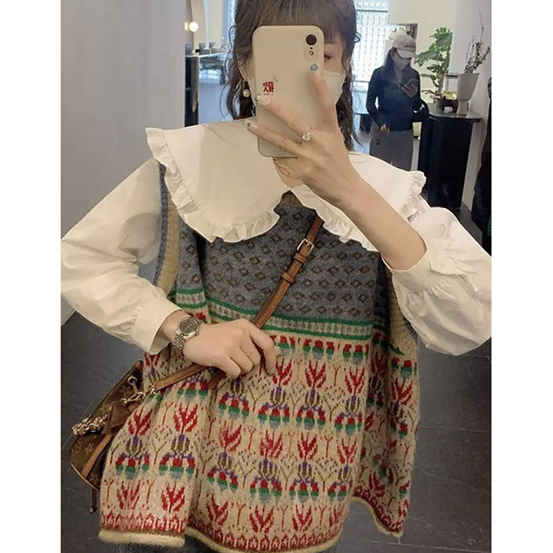 New pullover sweater vest autumn and winter age-reducing elegant sweater college style niche jacquard cute pullover waistcoat New pullover sweater vest autumn and winter age-reducing elegant sweater college style niche jacquard cute pullover waistcoat