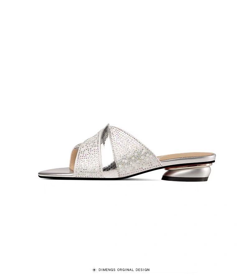 Zijin casa ~ temperamento de hadas viento 26 verano nuevo tacones de perlas cruzados con zapatillas frías de dedo de la mujer zapatillas frías de tacones altos gruesos