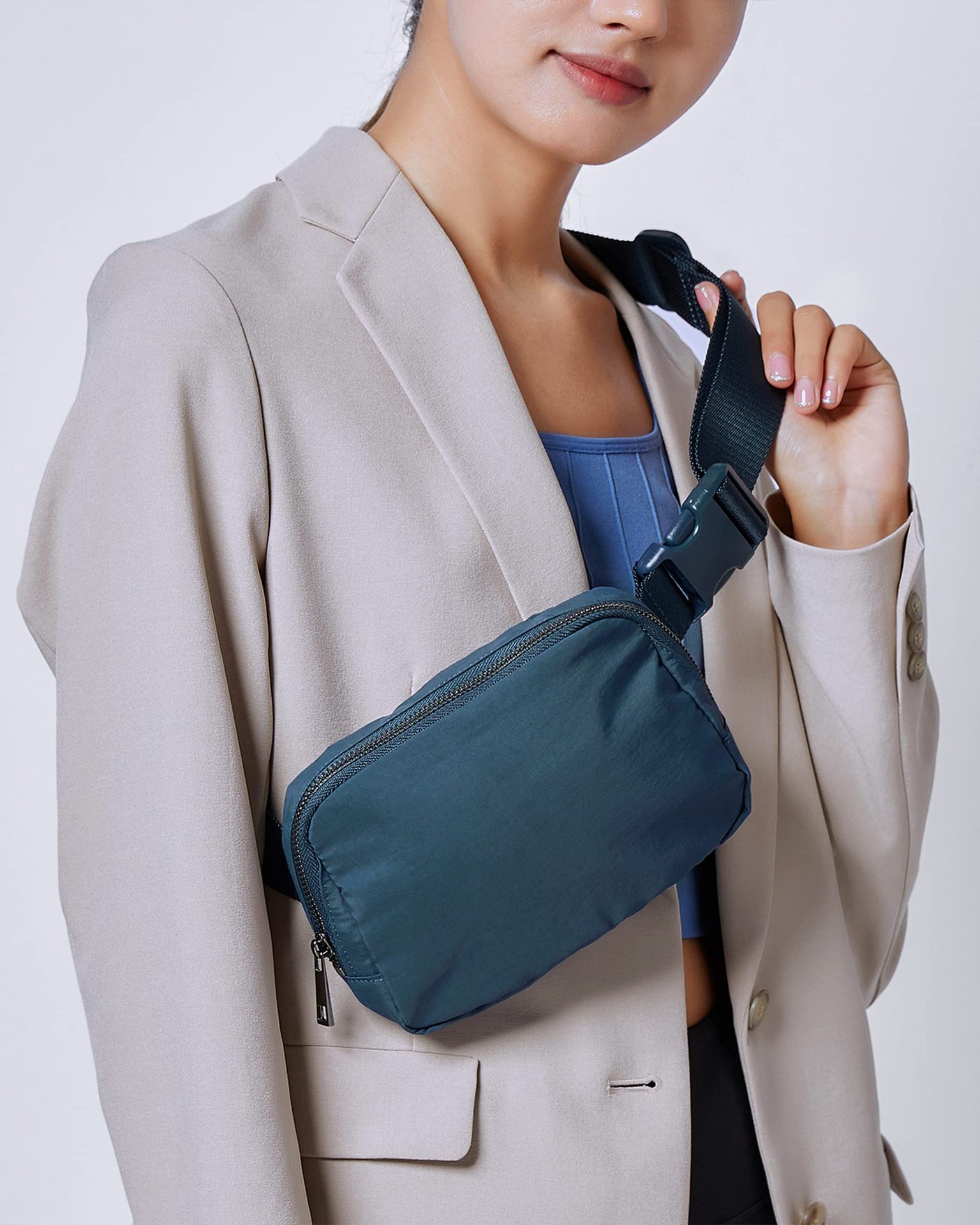 Women's with adjustable waistband, fashionable running and hiking waist bag_voghion.com