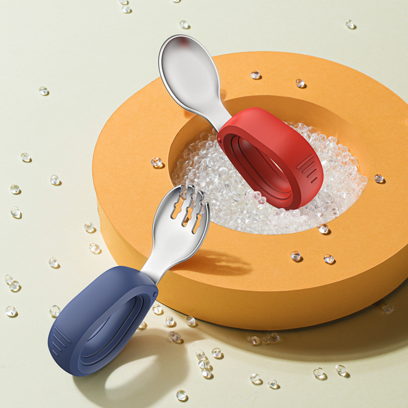 304 de acero inoxidable 316 bebé cuchara Tenedor de silicona mango corto cuchara Tenedor traje jardín de infantes auto-comer