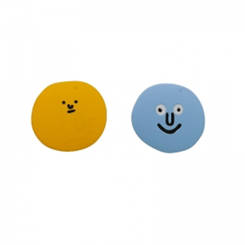 Pendientes sonrientes de celebridades de Internet coreanas Pendientes de todo fósforo de temperamento asimétrico dulce y simple Pendientes mujer
