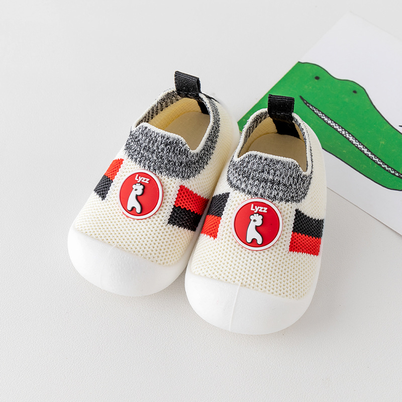 Zapatos de primavera y otoño para bebés y niños pequeños con suela suave, antideslizantes, transpirables, con talón antideslizante, zapatos de interior para niños, cómodos y versátiles.