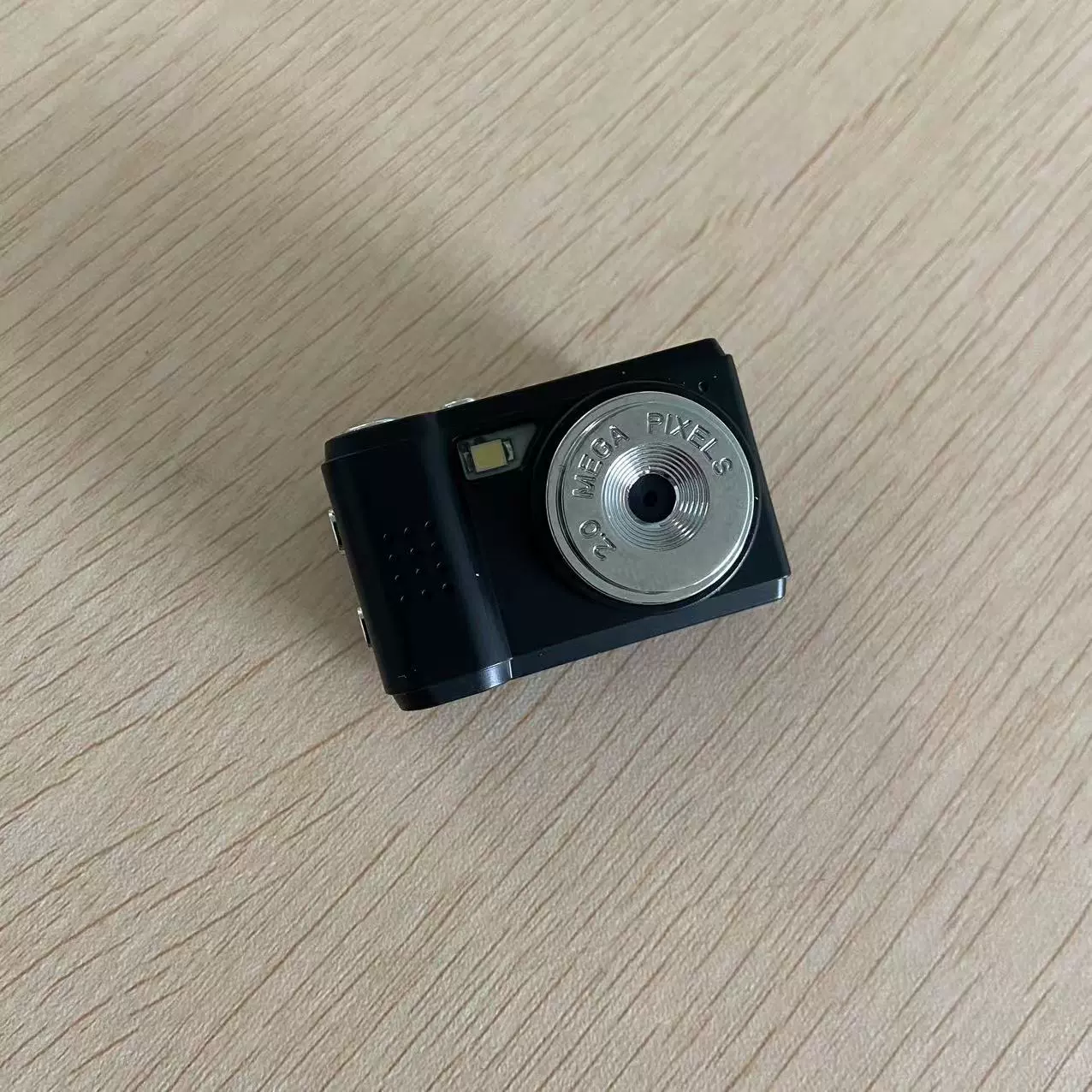 Цифровой фотоаппарат, ( торговля)