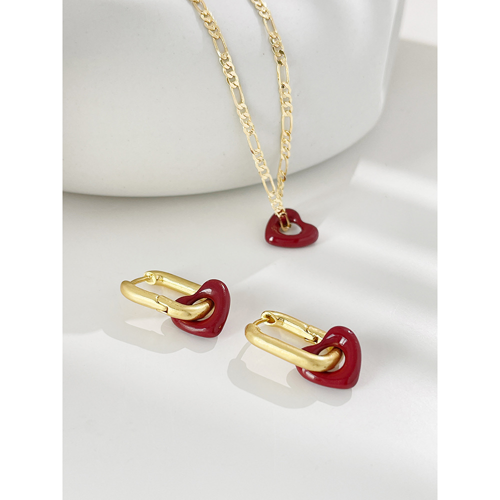 Retro Cute Art Heart Shaped Red Earrings Necklace Female Ear Buckle Copper Clavicle Chain display picture 4