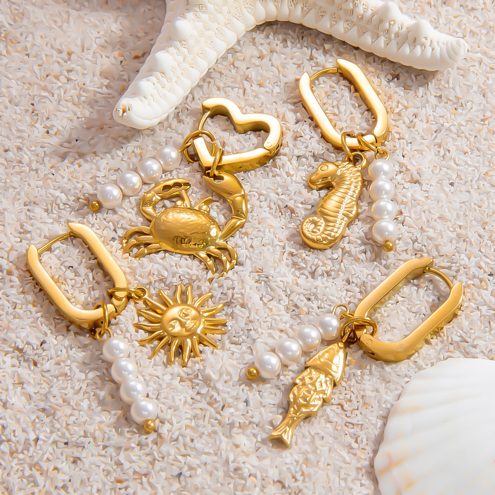 7g Weight PVD Coated Real Gold Plated 18K Gold Fish 304 Stainless Steel Elegant Simple Style Waterproof Non Tarnish Charm Sleeper Hoop Earrings Drop Earrings
