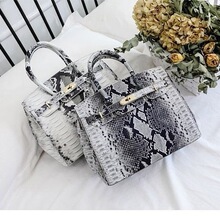 �¿����y�K��Ůʿ�ٴ������������¿�μ糱��Ů���S�׻�ܛ