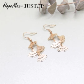 耳环;耳钉;耳坠