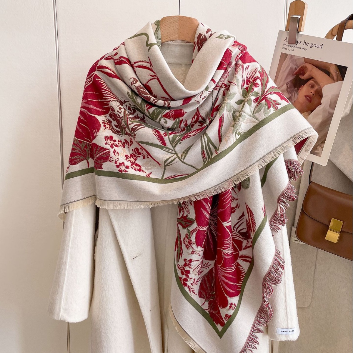 Nuevo estilo de moda impresa retro temperamento toallas grandes 2024 abrigo coreano de otoño y invierno engrosado bufandas cálidas para mujeres