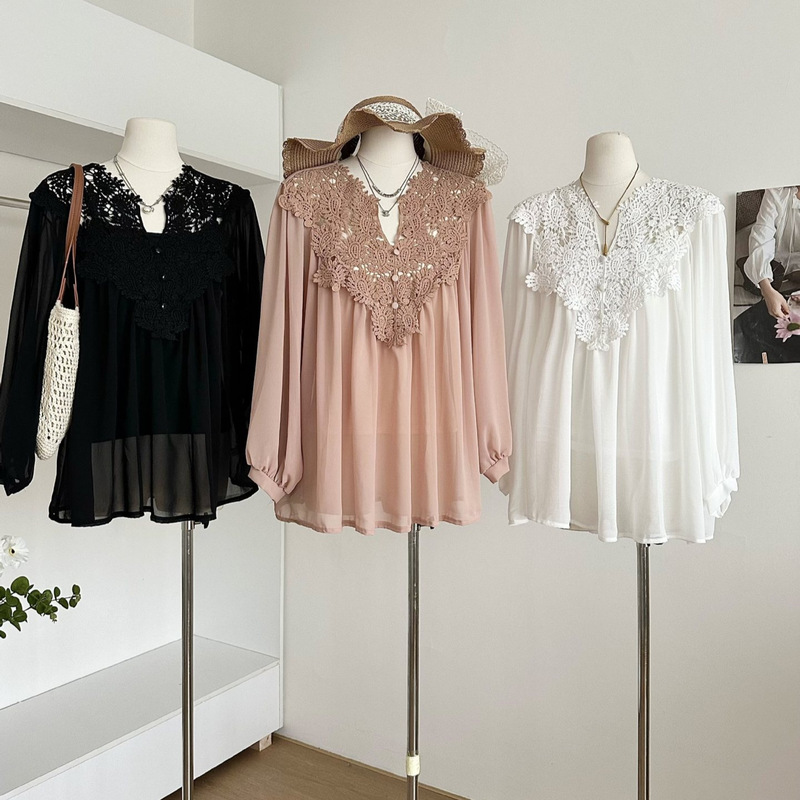 2026 Early Spring French Lace Lantern Sleeve Blouse and Camisole Two-Piece Set 2026 Early Spring French Lace Lantern Sleeve Blouse and Camisole Two-Piece Set